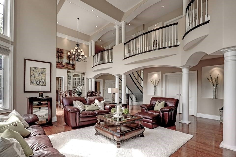 Ivy Lane Estate - Living Room
